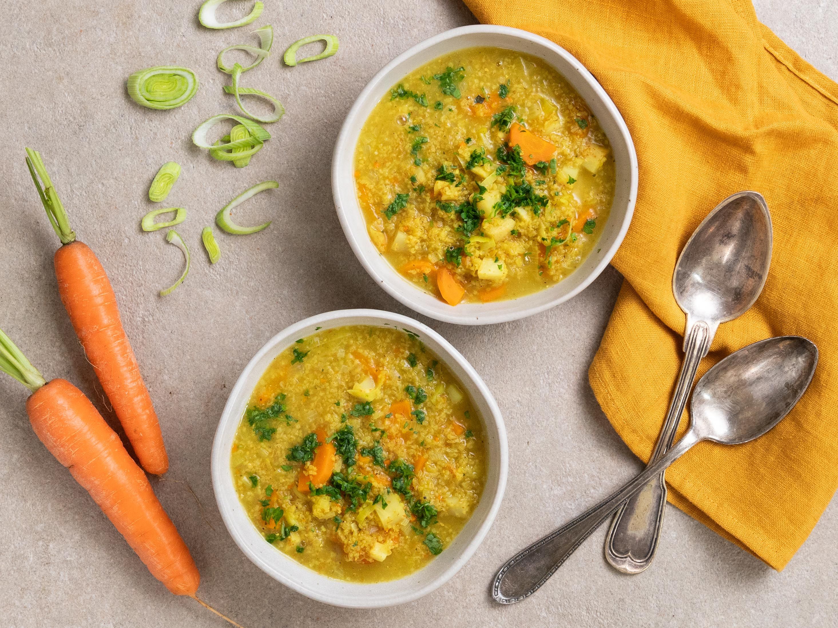 Grünkernsuppe Rezept | EAT SMARTER