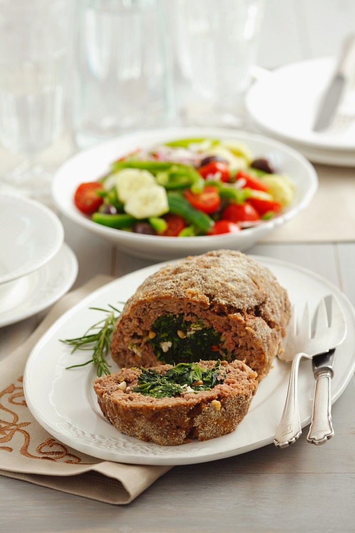 Hackbraten mit Spinat gefüllt Rezept | EAT SMARTER