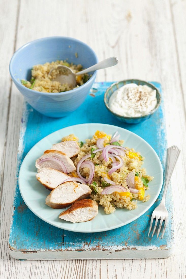 Hähnchenbrust vom Grill mit exotischem Quinoa-Salat Rezept | EAT SMARTER