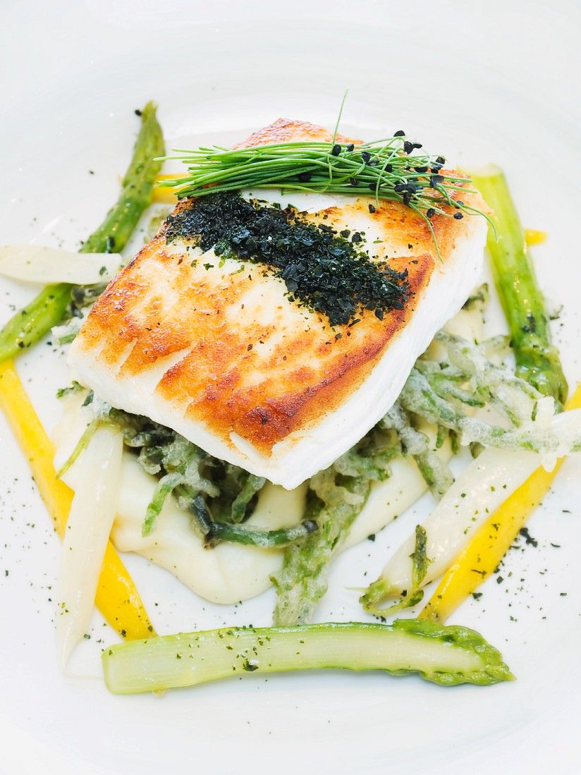 Heilbutt mit Queller und Püree Rezept | EAT SMARTER