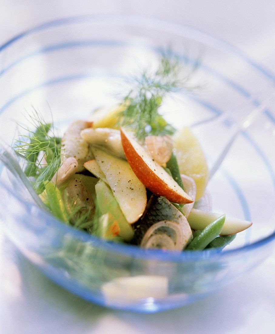 Heringsalat Rezept | EAT SMARTER