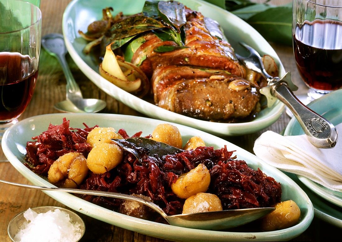 Hirschrücken mit Rotkohl