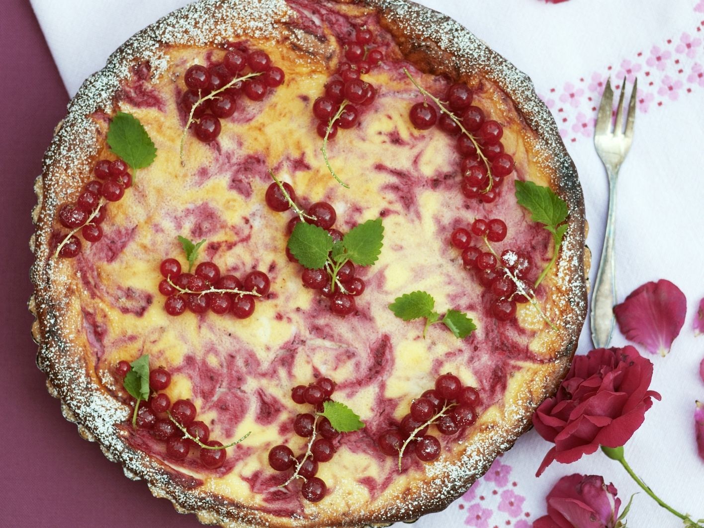 Johannisbeer-Tarte Rezept | EAT SMARTER