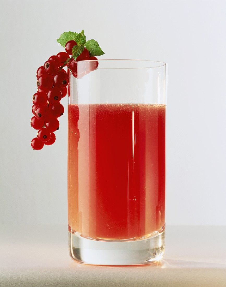 Johannisbeersaft mit Honig