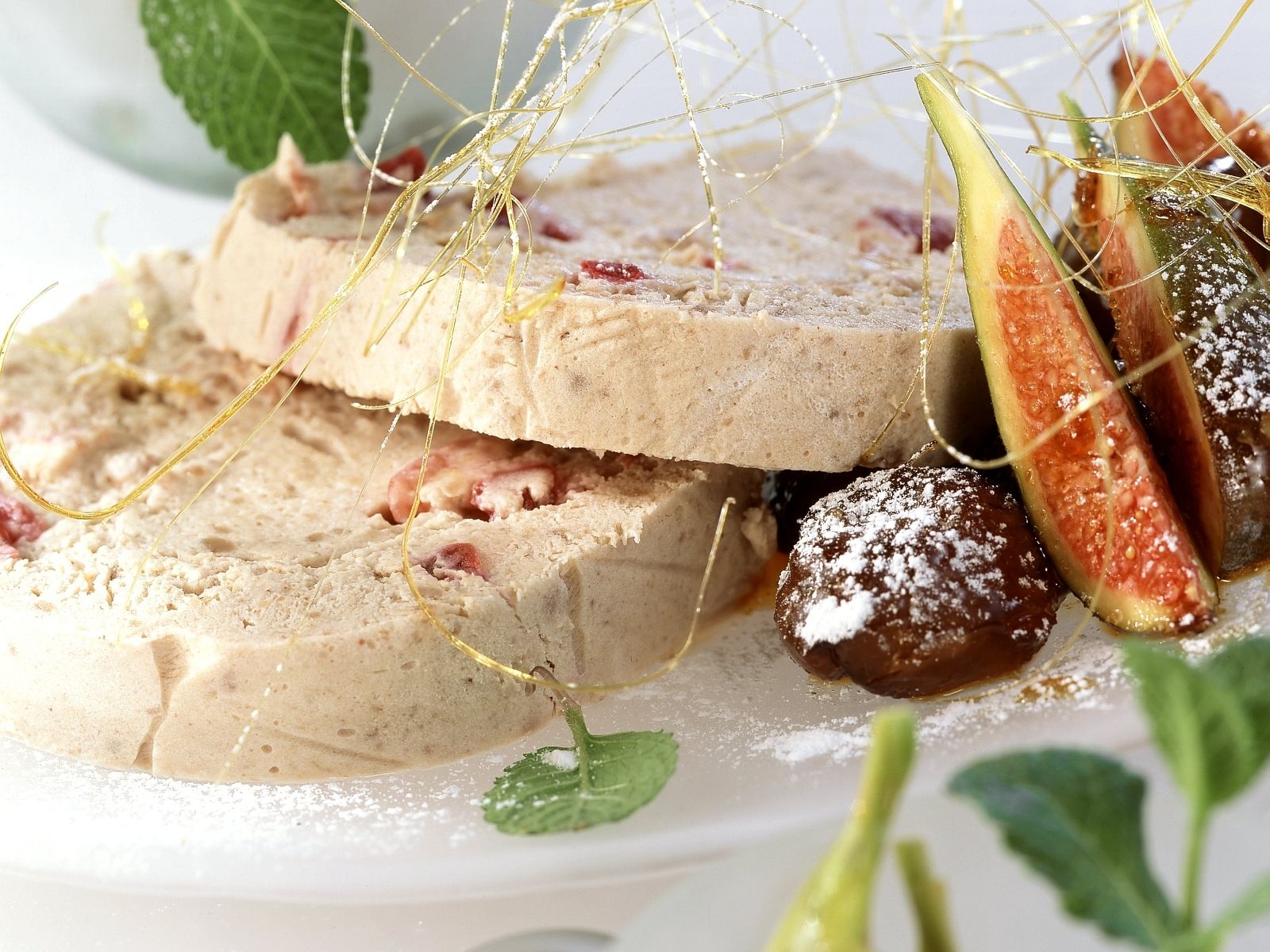 Kastanien Parfait Mit Feigen Und Glasierten Rezept Eat Smarter 