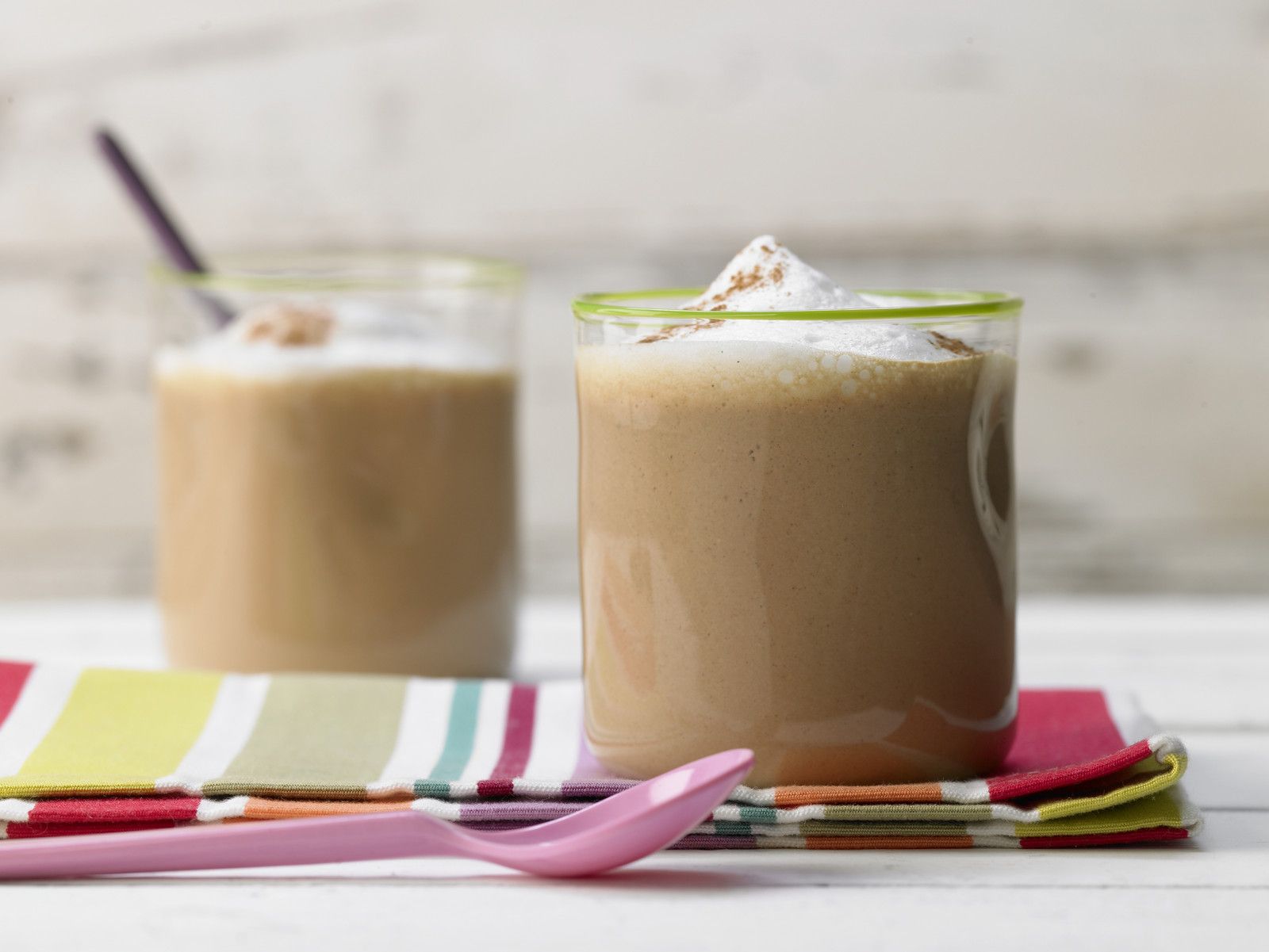 Kinder-Vanille-Latte Rezept | EAT SMARTER