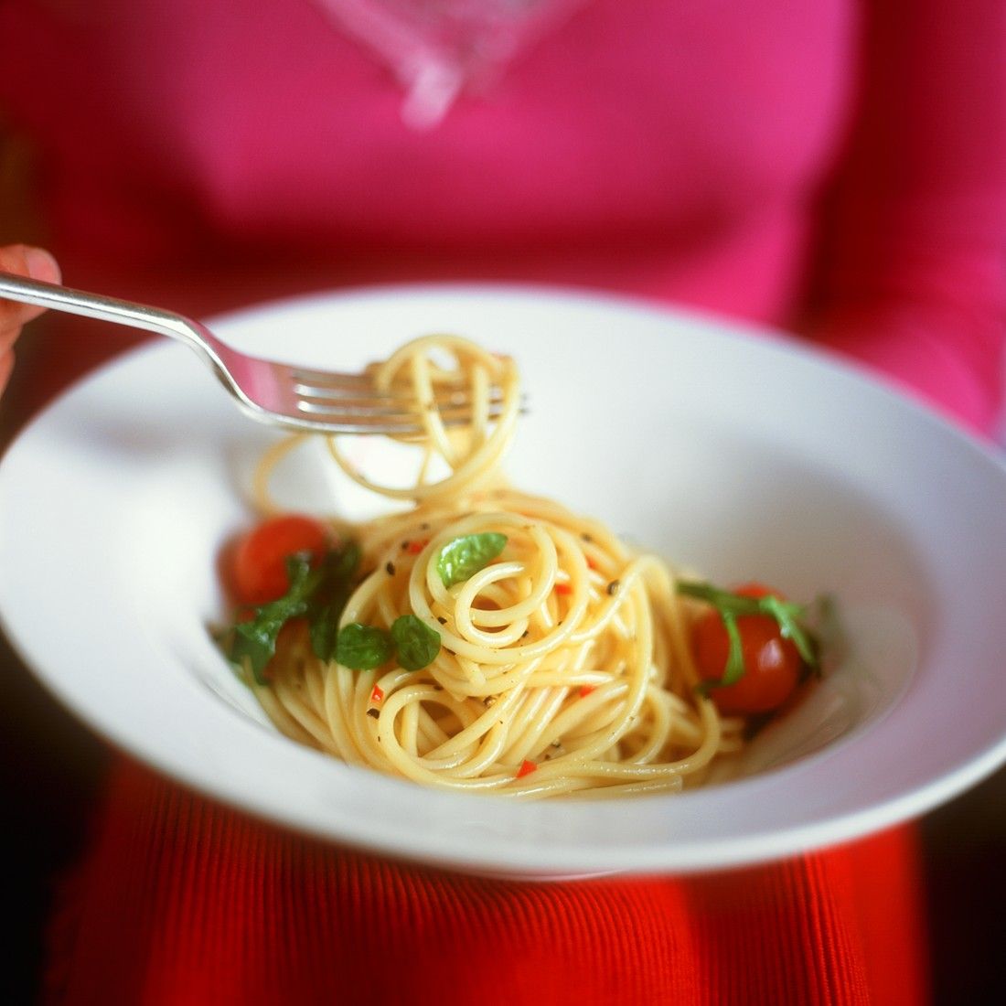 Knoblauch-Nudeln mit Tomaten