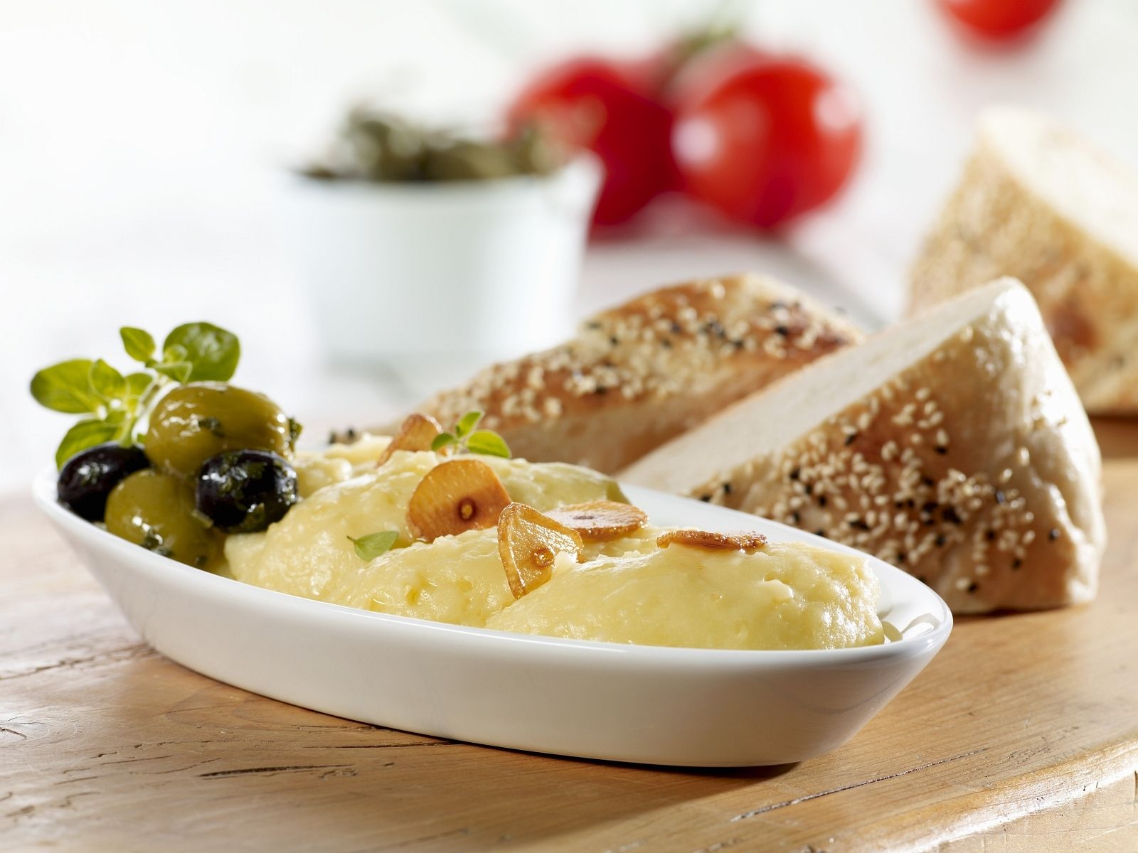 Knoblauchcreme auf griechische Art Rezept | EAT SMARTER