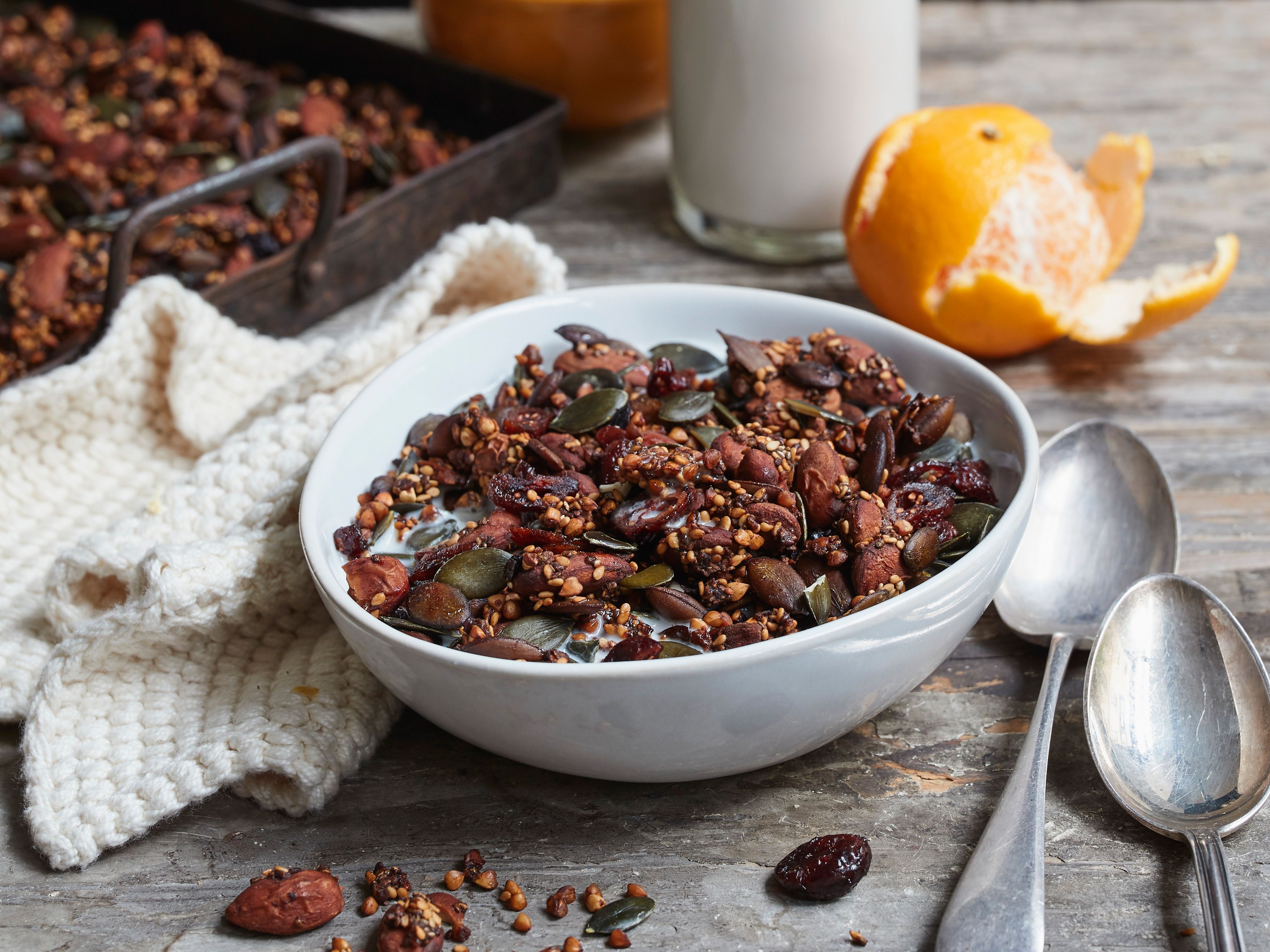 Knuspriges Buchweizen-Granola