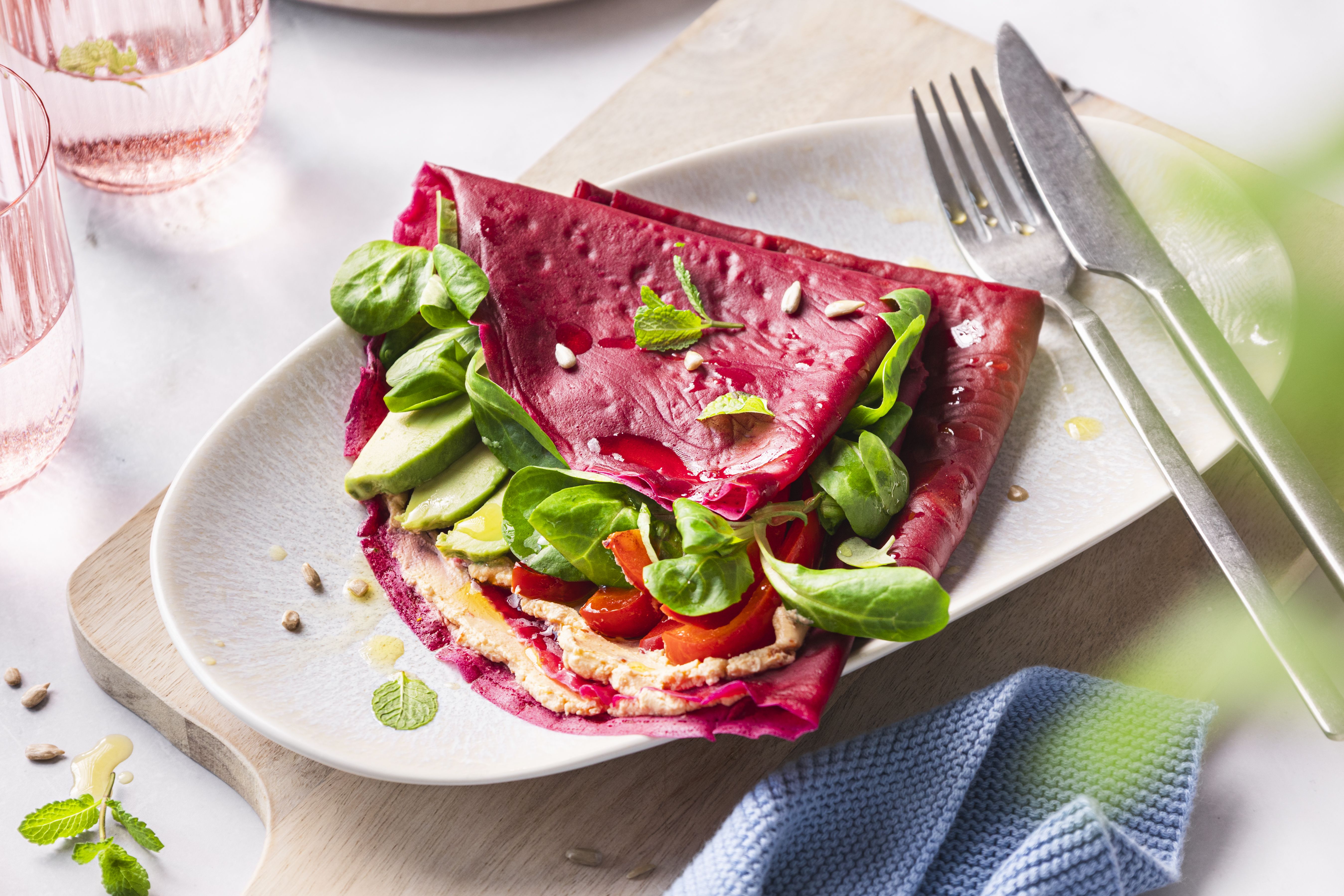 Laktosefreie Rote-Bete-Pfannkuchen Rezept | EAT SMARTER Laktosefreie Rote-Bete-Pfannkuchen Rezept | EAT SMARTER