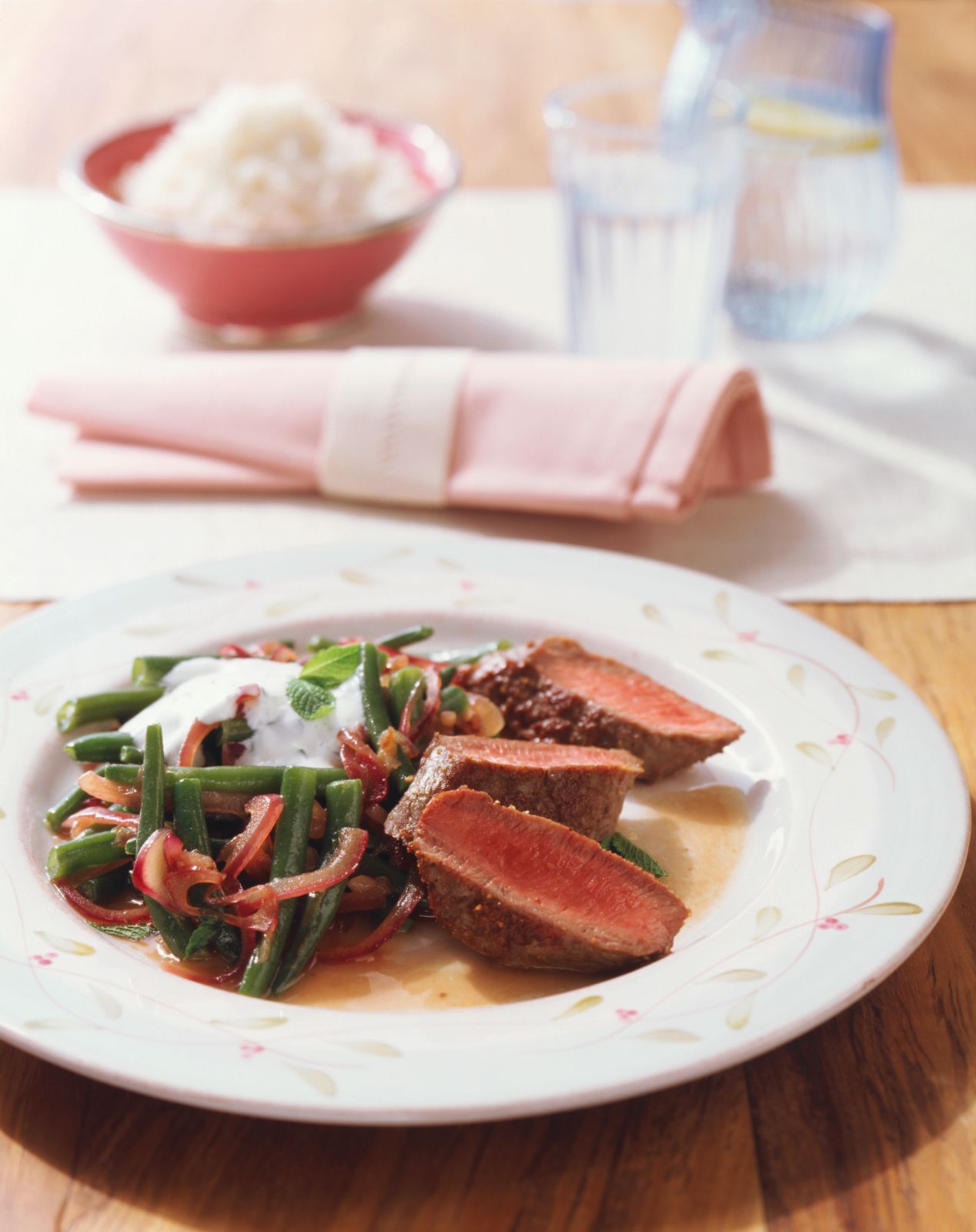 Lammfilet mit grünen Bohnen Rezept | EAT SMARTER