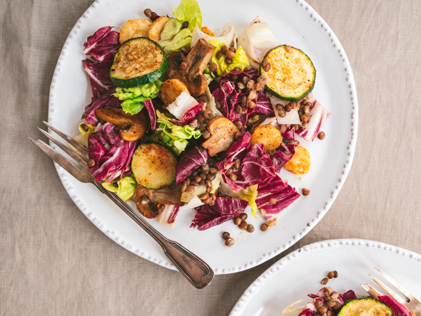 Linsensalat mit Ofengemüse und Yakult-Dressing Rezept | EAT SMARTER