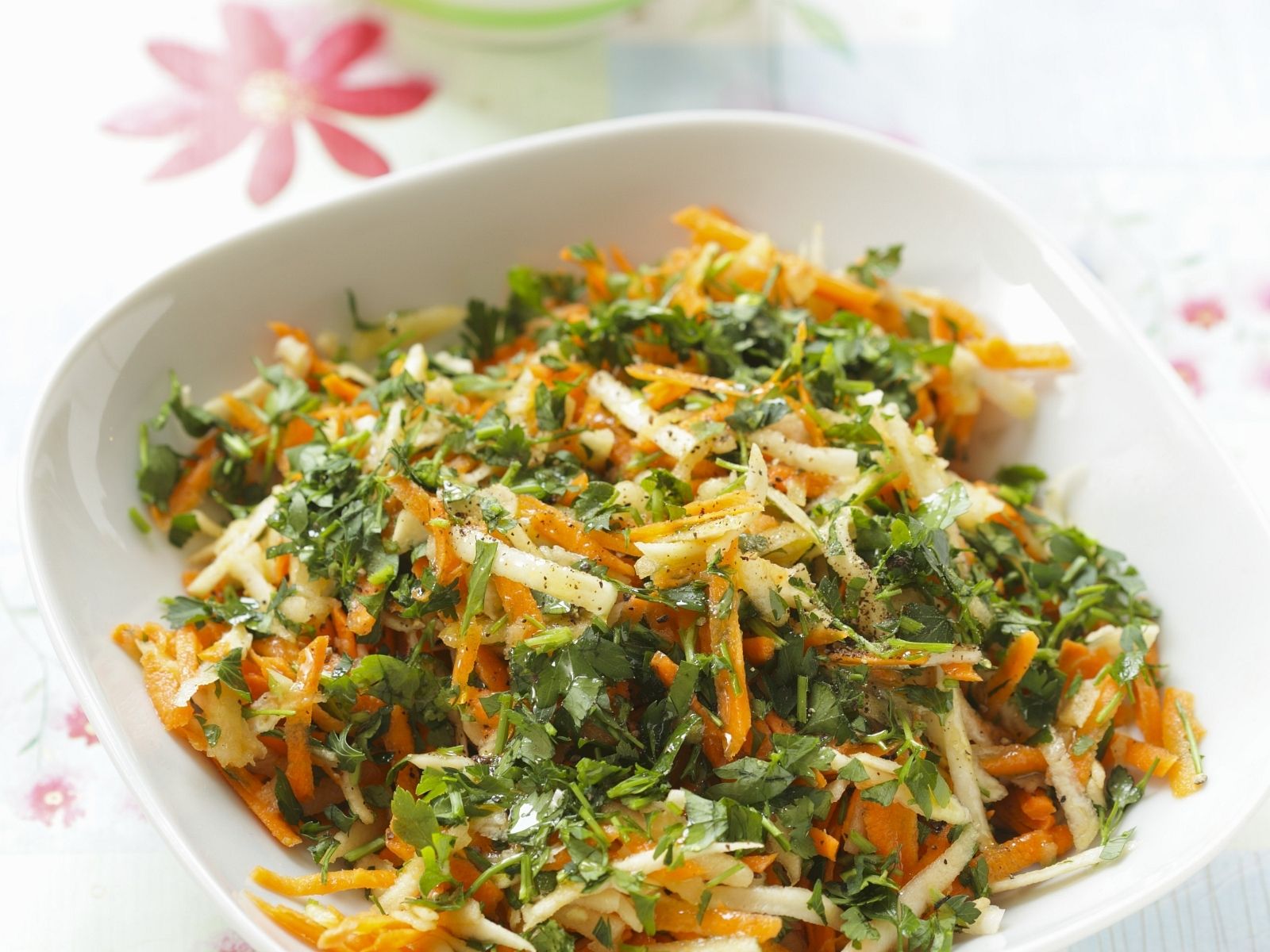 Möhren-Sellerie-Salat