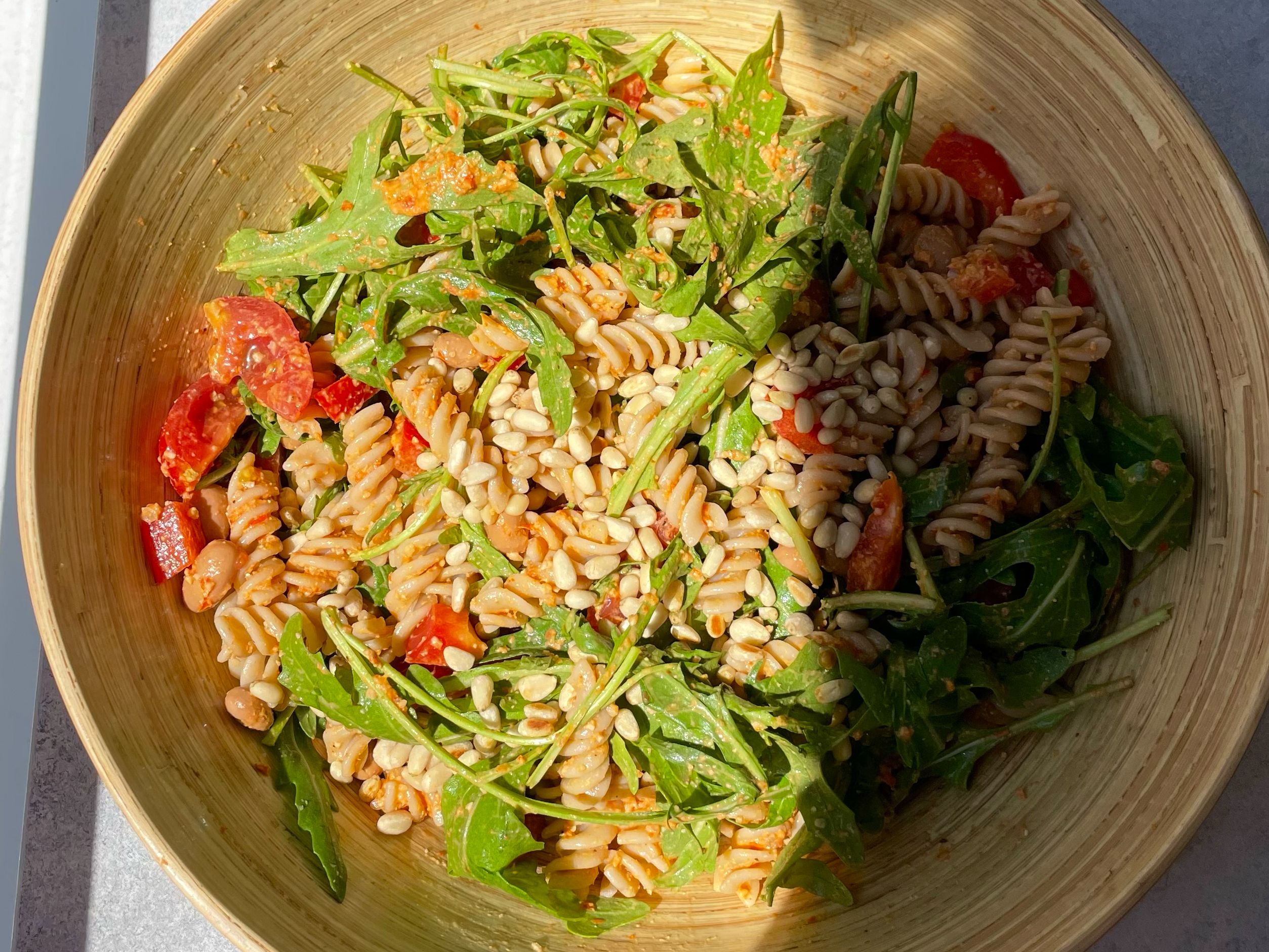 Nudelsalat mit Pesto und Rucola Rezept | EAT SMARTER