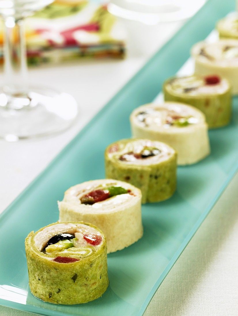 Puten-Wrap-Häppchen Rezept | EAT SMARTER