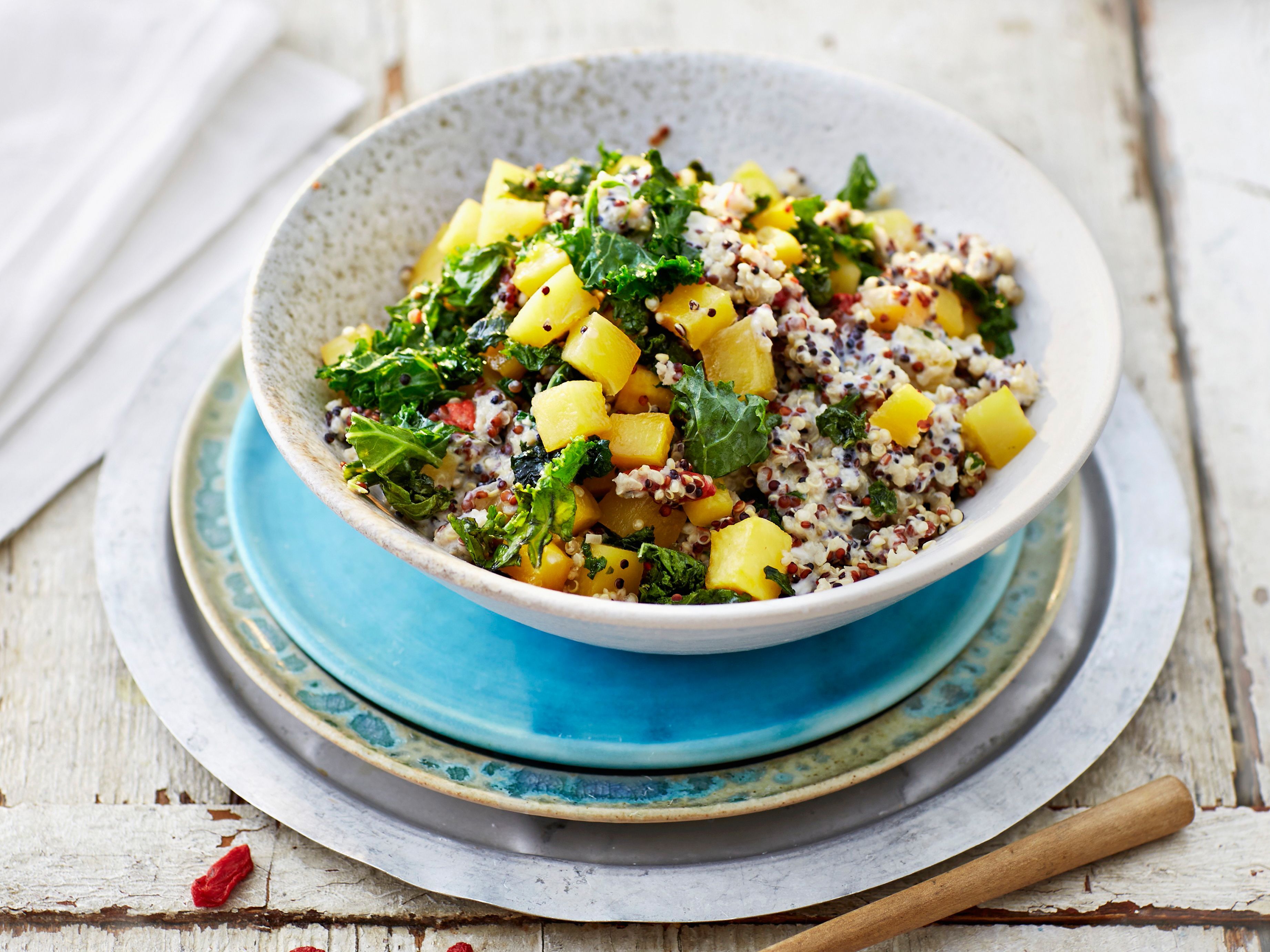 QuinoaRisotto mit Steckrübe und Grünkohl Rezept EAT SMARTER