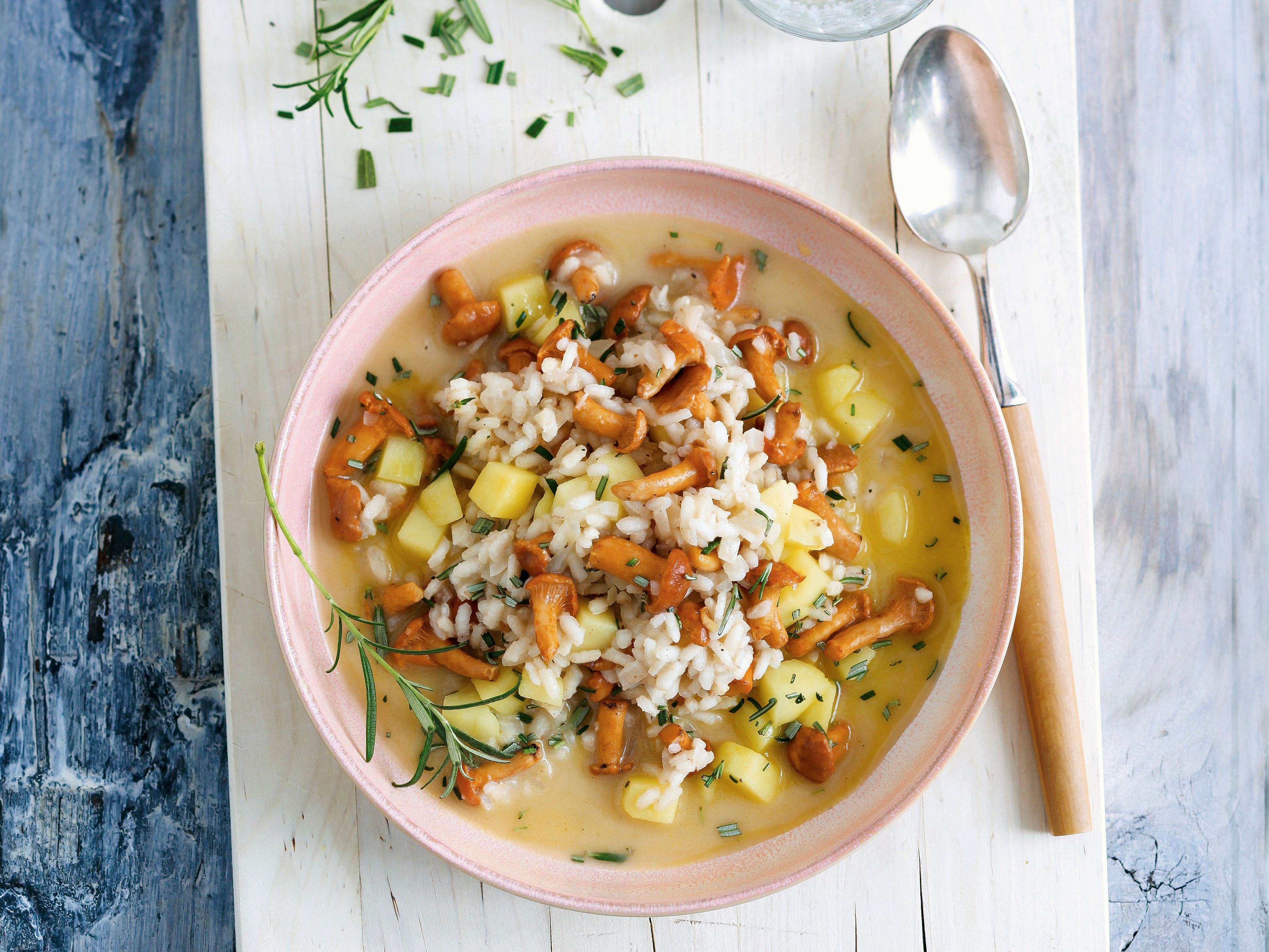 Reistopf mit Pfifferlingen Rezept | EAT SMARTER