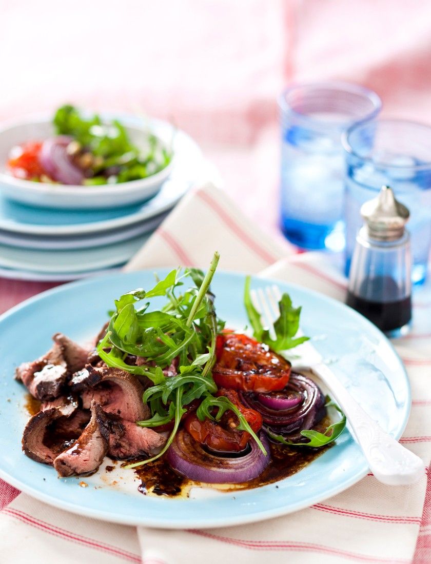 Rindfleischsalat mit Balsamico und Zwiebeln Rezept | EAT SMARTER