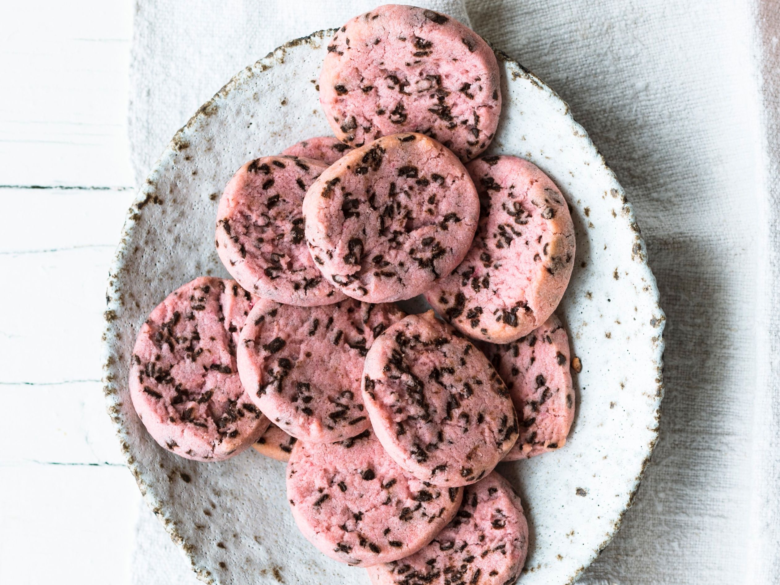 Rote-Bete-Kekse Rezept | EAT SMARTER