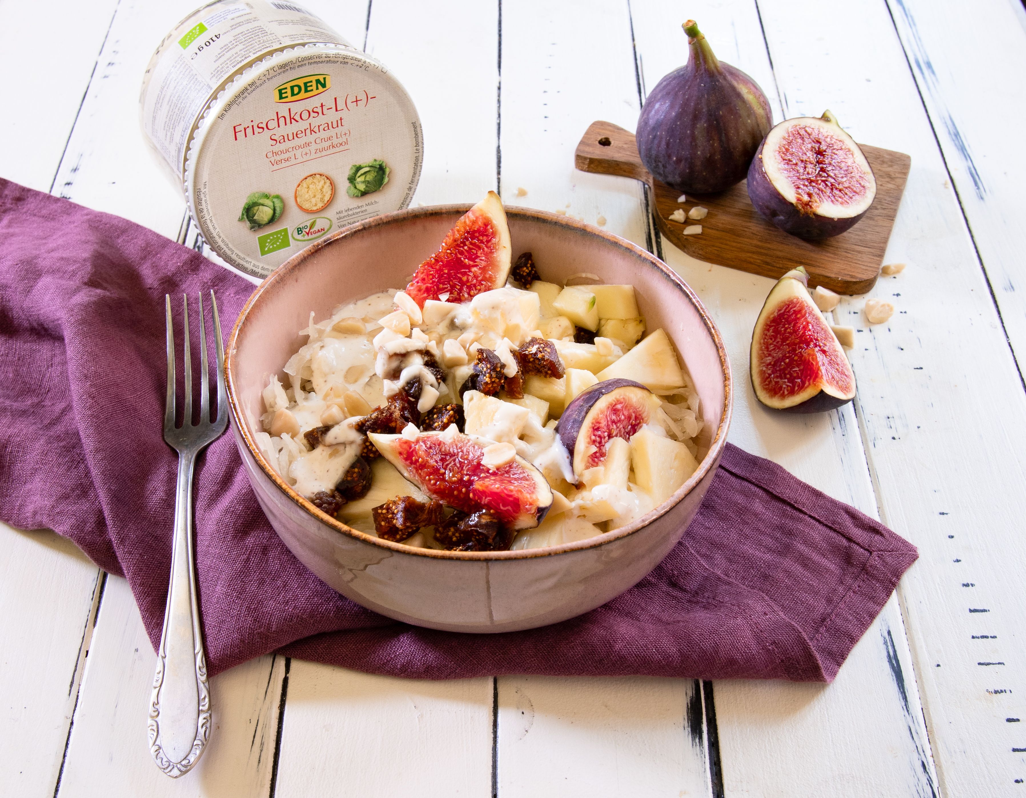 Sauerkraut-Feigen-Salat Rezept | EAT SMARTER