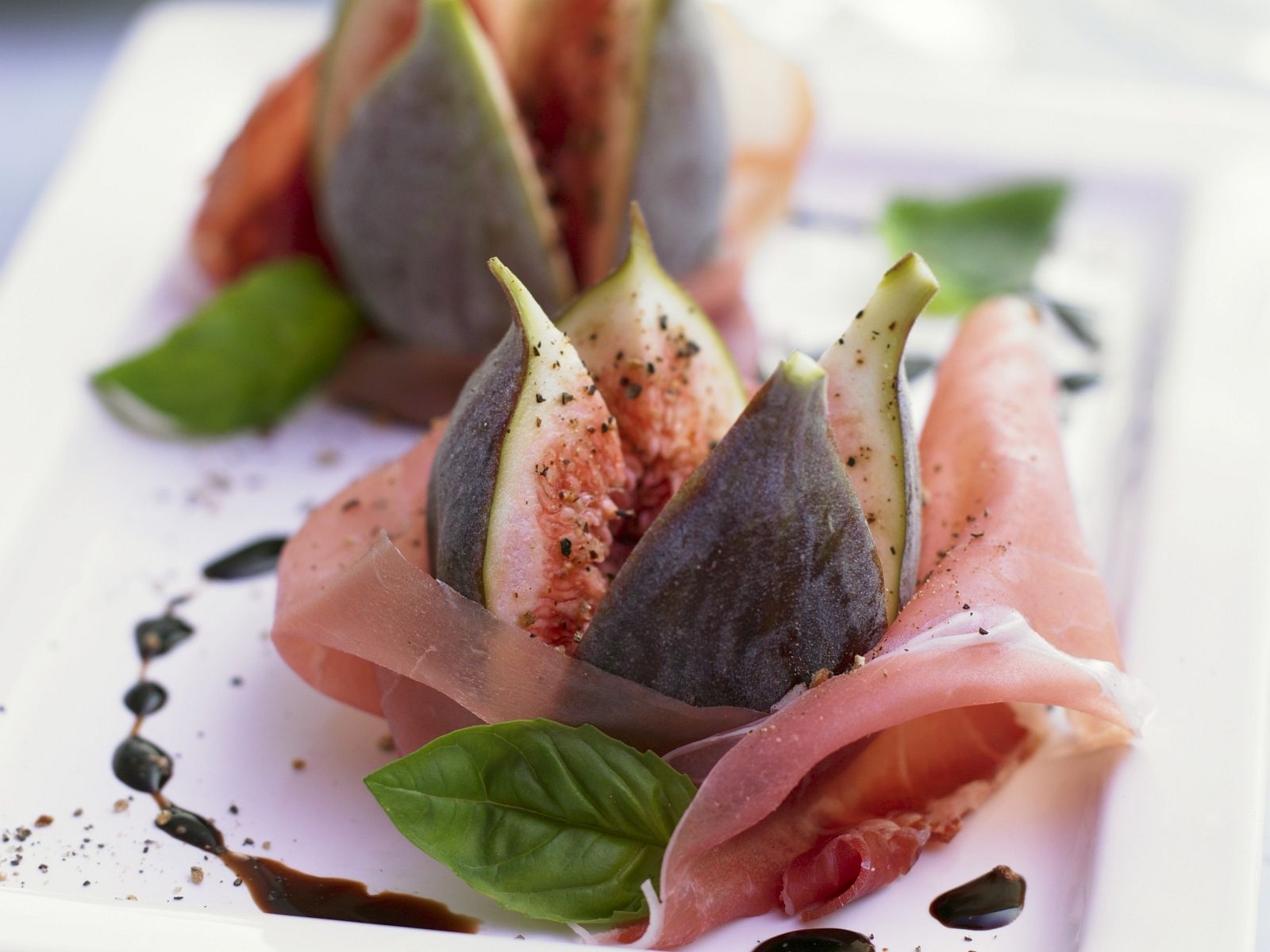 SchinkenFeigenAntipasti Rezept EAT SMARTER