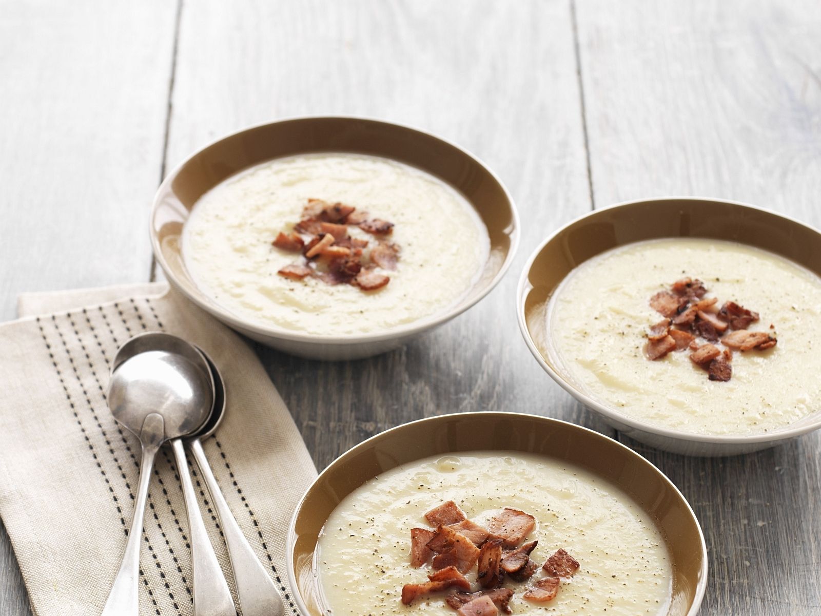 Selleriecremesuppe — Rezepte Suchen