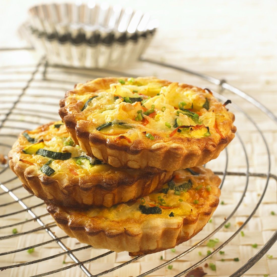 Tarteletts mit Gemüse Rezept | EAT SMARTER
