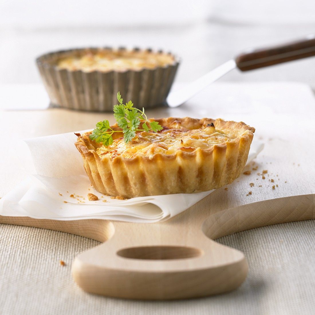 Tarteletts mit Lachs Rezept | EAT SMARTER