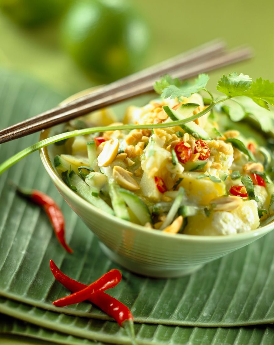 Thailändischer Salat Rezept | EAT SMARTER