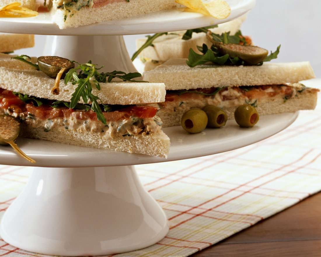 Thunfisch-Sandwich Rezept | EAT SMARTER