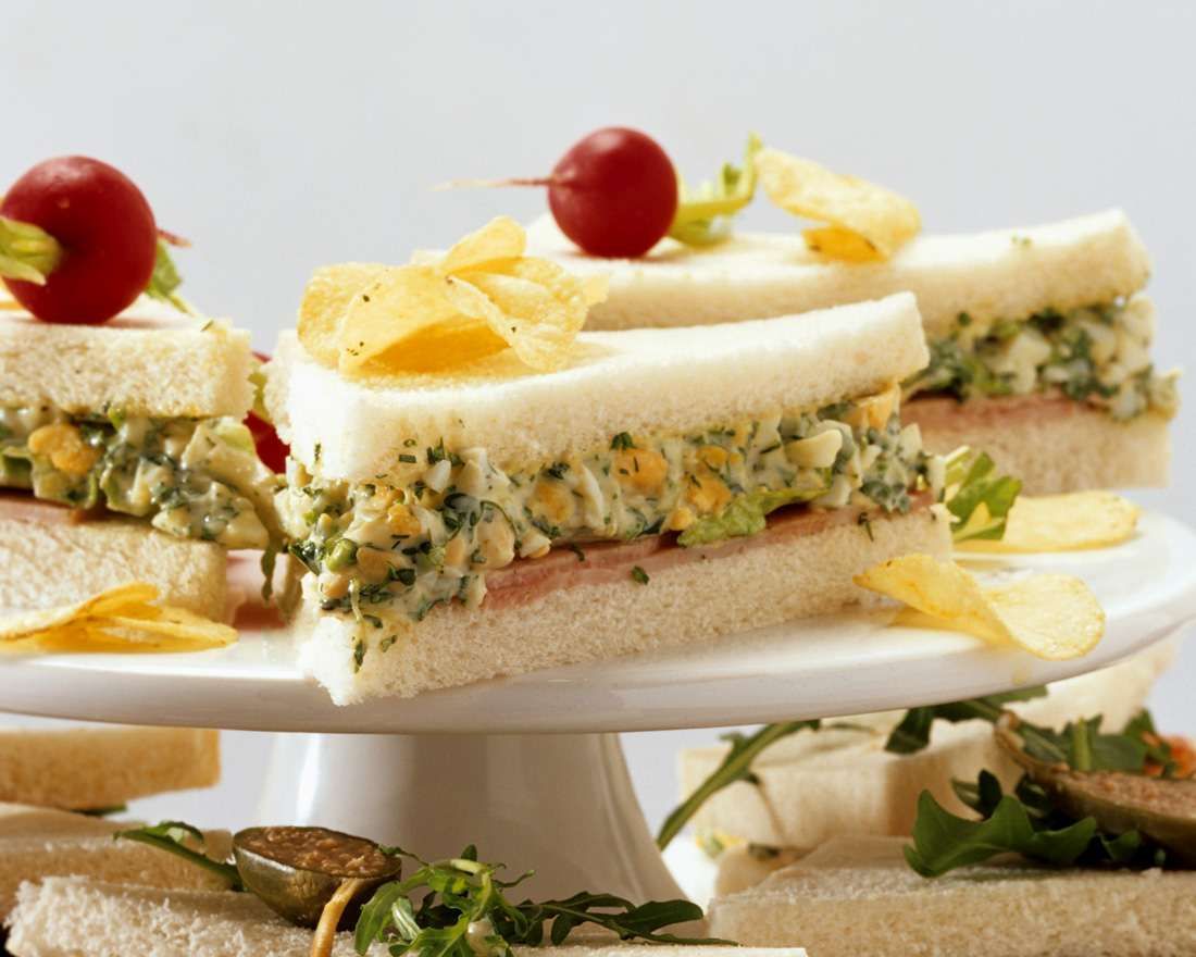 Tramezzini mit Eiersalat Rezept | EAT SMARTER