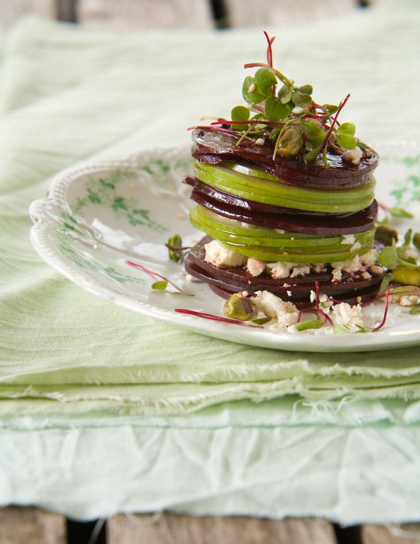 Türmchen mit Roter Bete und Apfel Rezept | EAT SMARTER