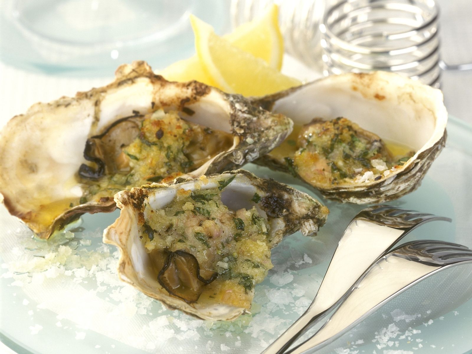 Überbackene Austern klassisch Rezept | EAT SMARTER Überbackene Austern klassisch Rezept | EAT SMARTER