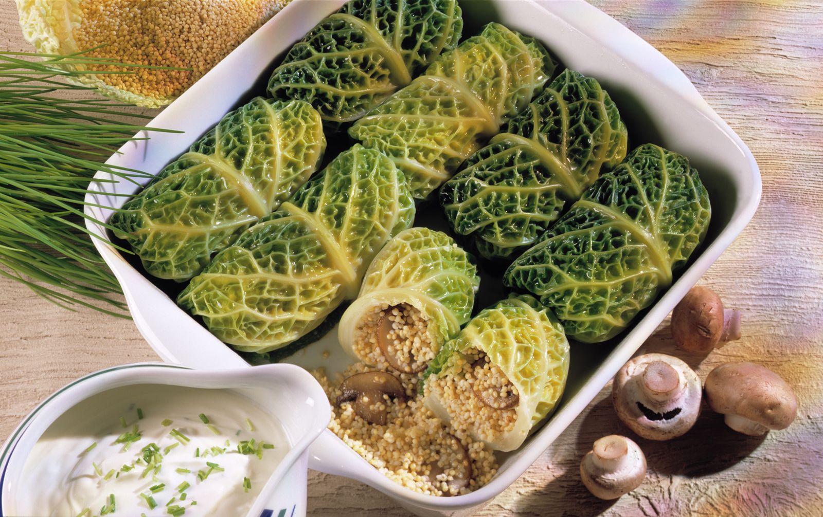 Wirsingroulade mit Hirse Rezept | EAT SMARTER Wirsingroulade mit Hirse Rezept | EAT SMARTER