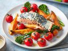 Lachs mit Süßkartoffeln und Gemüse Rezept